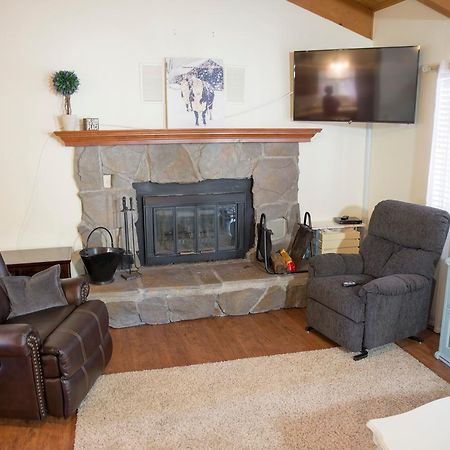 Lovely Mountain Lake Chalet By Yosemite: Equipped! Groveland Exteriör bild